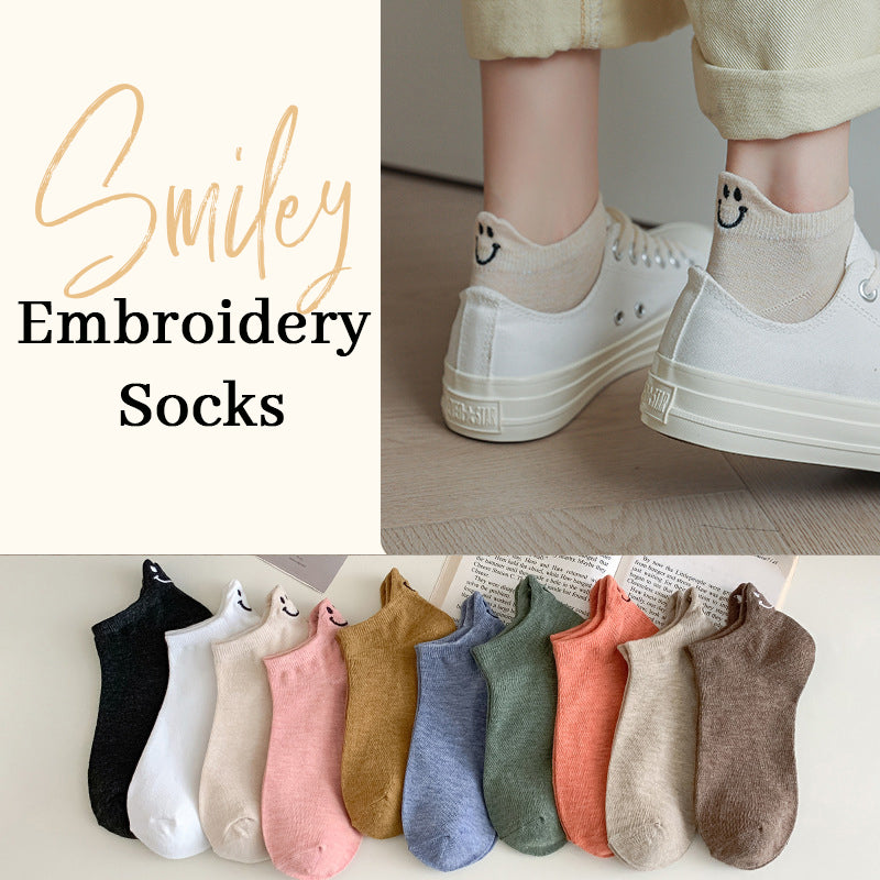 🔥10 Pairs Four Seasons Cartoon Embroidered Smiling Face Socks