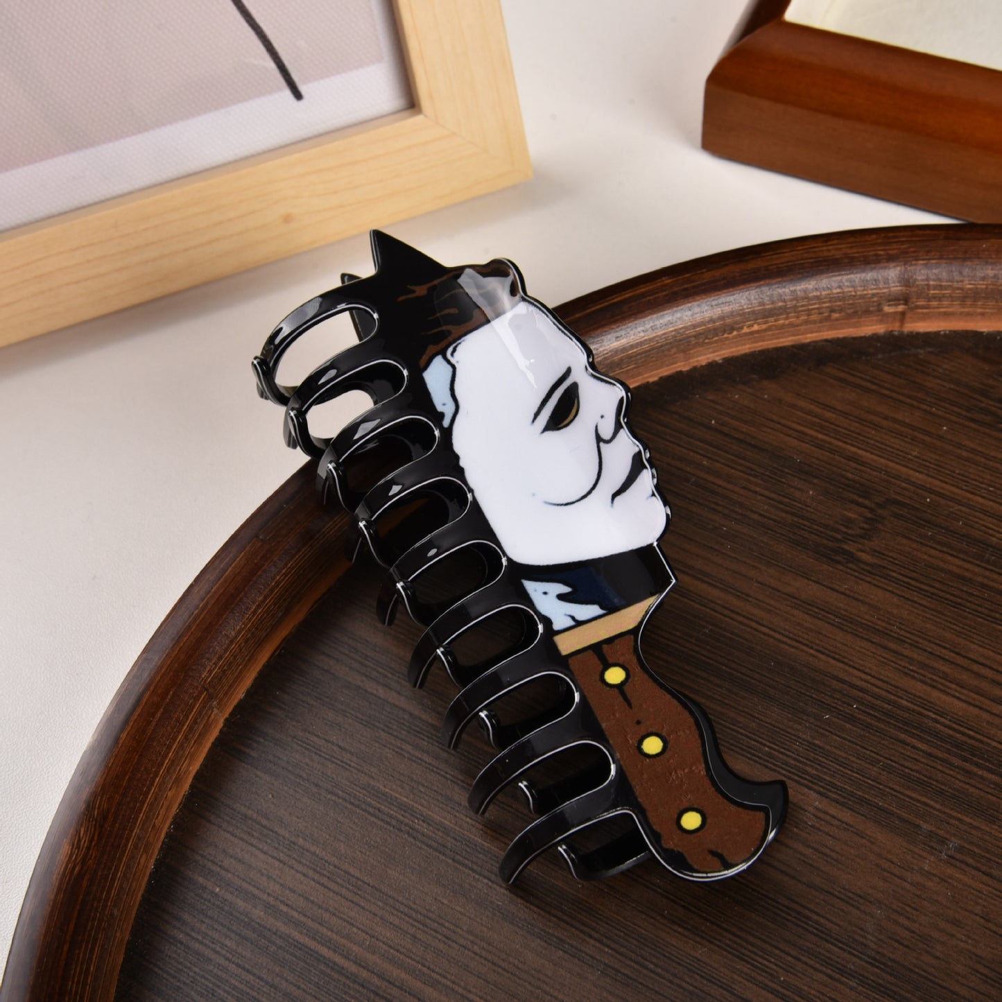 ๐งโโ๏ธ Perfect for Halloween โ Scream & Style with This Ghost Face Hair Clip! ๐