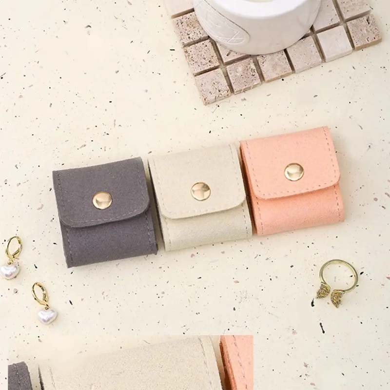 ๐ Simple & Chic Portable Jewelry Organizer