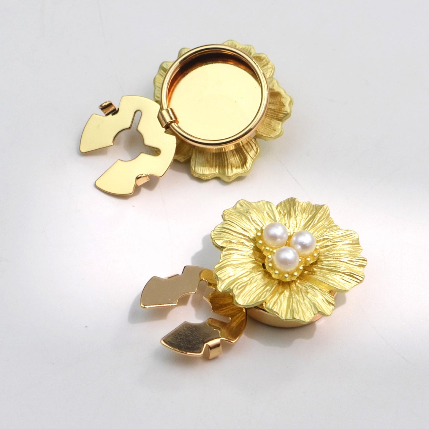 ⭐Hot Pick! Silver Button Covers💎Fashion Must-Have!