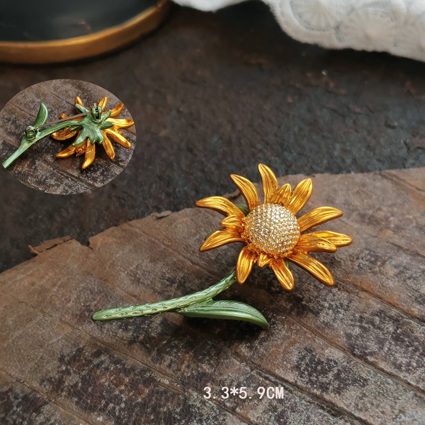 โจ Vintage Royal Floral Brooch โ Timeless Elegance for Every Occasion ๐ฟ๐